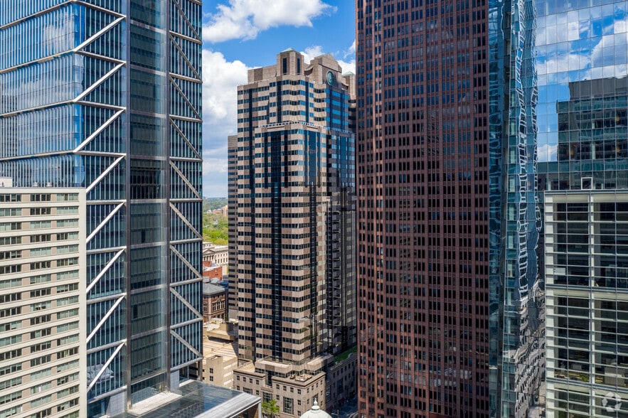 1717 Arch St, Philadelphia, PA à louer - Photo de l’immeuble – Image 2 sur 20