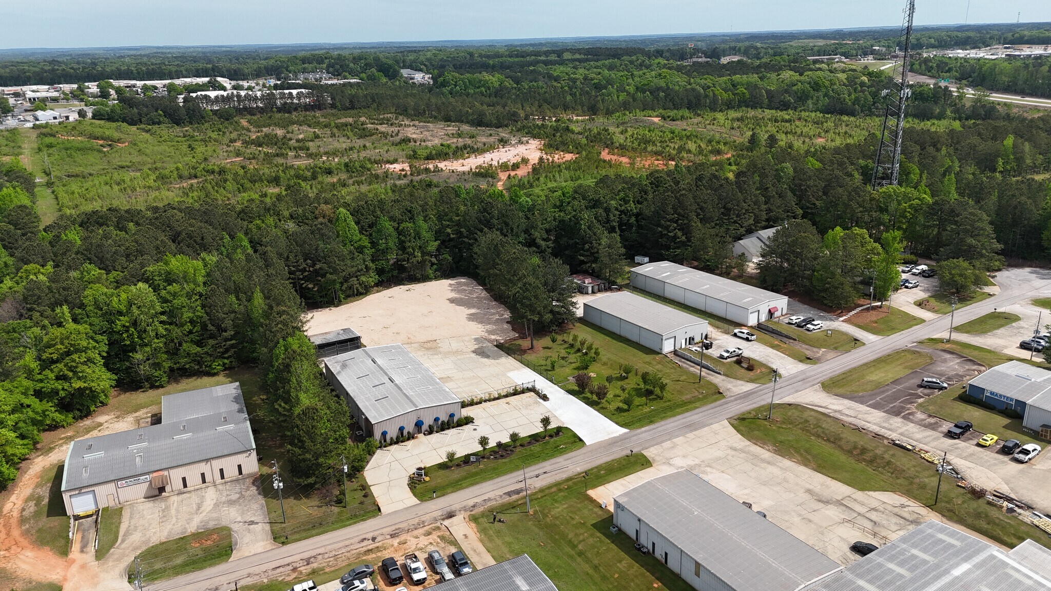 109 Corporate Park East Dr, Lagrange, GA à louer Photo de l’immeuble– Image 1 sur 5
