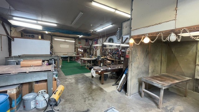 8064 State Rd, Colden, NY à vendre - Photo intérieure – Image 3 sur 19