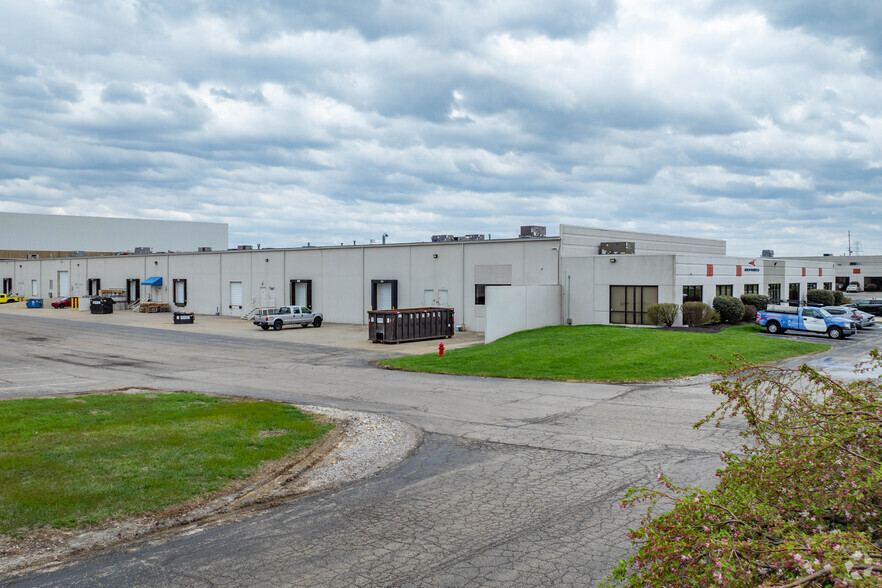 8890-8918 Beckett Rd, West Chester, OH à louer - Photo de l’immeuble – Image 3 sur 4