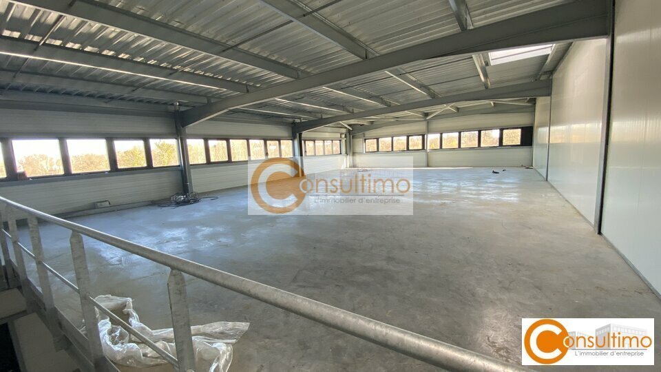 Local d'activités dans Salleboeuf à vendre - Photo intérieure – Image 3 sur 3