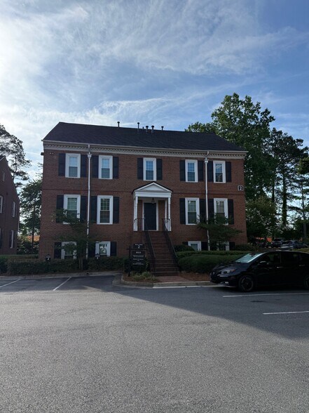 8325 Dunwoody Pl, Atlanta, GA à vendre - Photo de l’immeuble – Image 1 sur 5