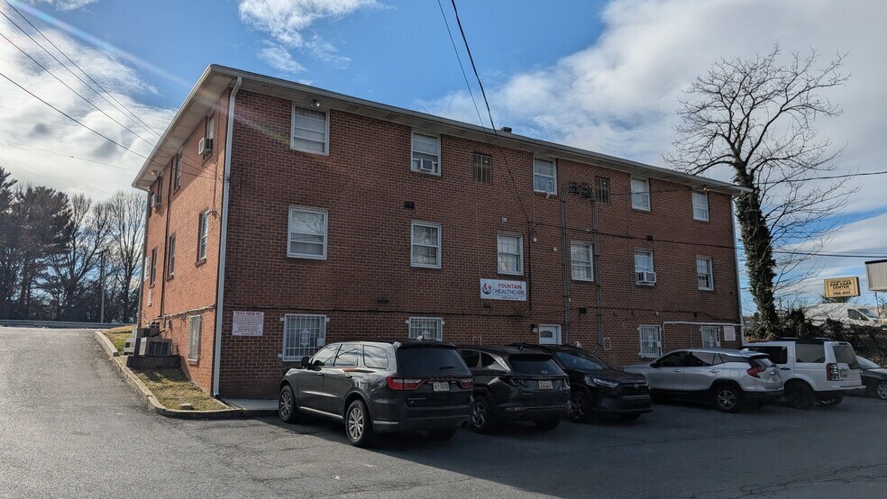 5202 Baltimore National Pike, Catonsville, MD à louer - Photo de l’immeuble – Image 3 sur 17