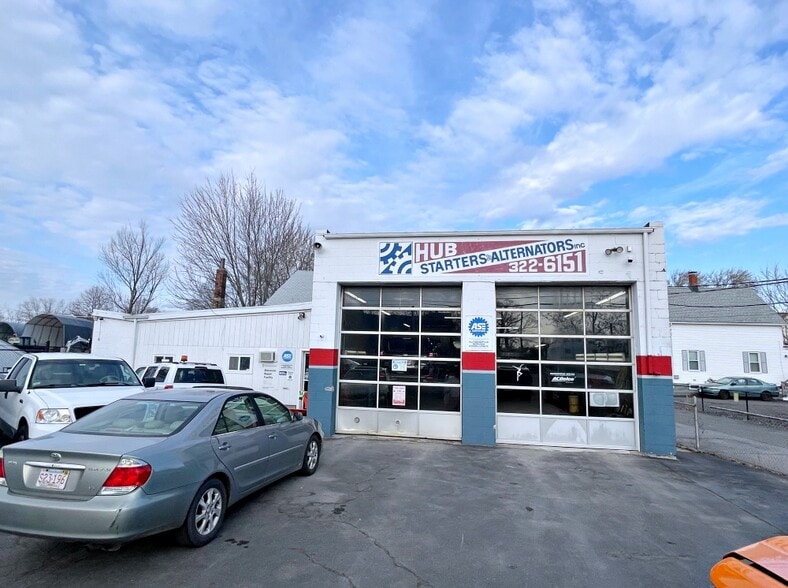 172 Broadway, Malden, MA à louer - Photo principale – Image 1 sur 10