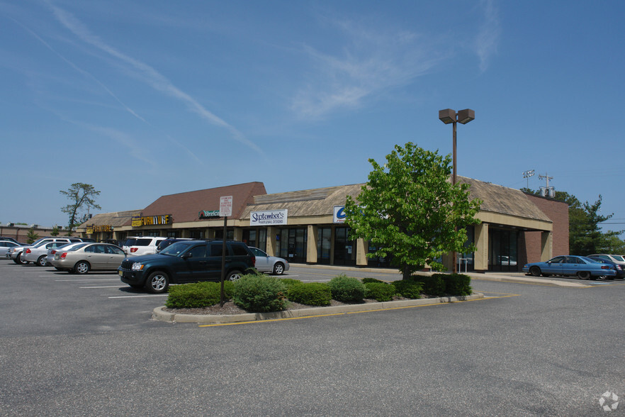 319-331 Brick Blvd, Brick, NJ à vendre - Photo principale – Image 1 sur 10