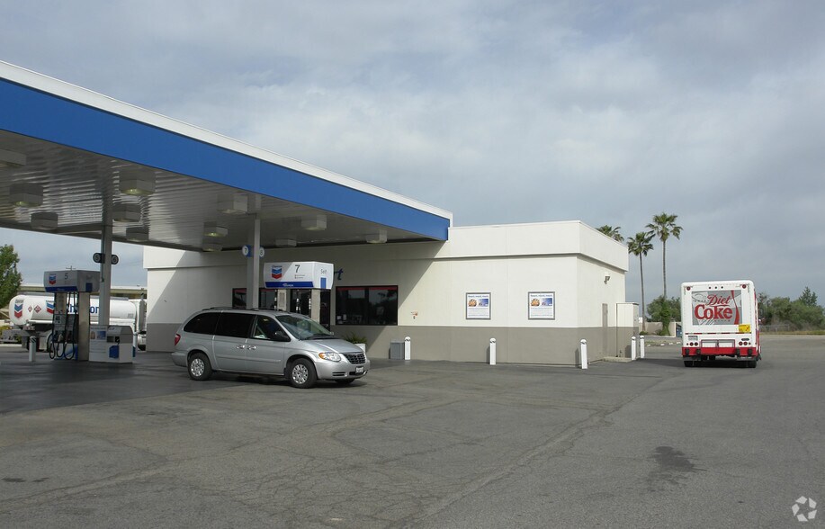 240 E Robertson Blvd, Chowchilla, CA à vendre - Photo de l’immeuble – Image 2 sur 3