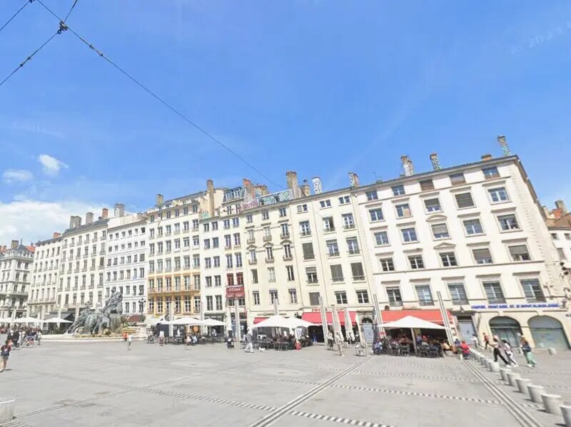 Bureau dans Lyon à louer Photo de l’immeuble– Image 1 sur 6