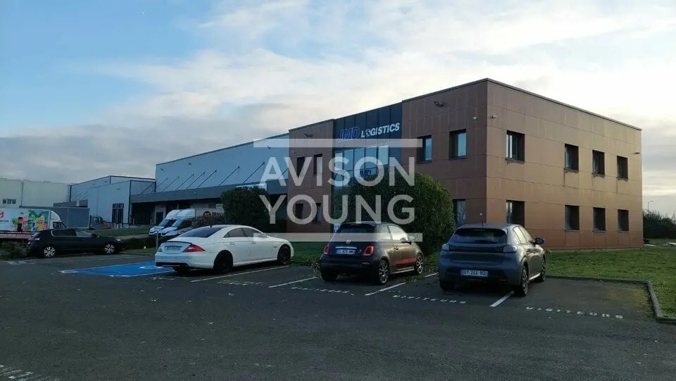 Bureau dans Louvres à louer - Photo de l’immeuble – Image 2 sur 4