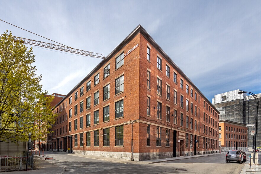 645 Rue Wellington, Montréal, QC à louer - Photo de l’immeuble – Image 1 sur 7