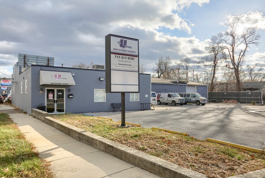 1180 S Cameron St, Harrisburg, PA à louer - Photo de l’immeuble – Image 1 sur 12