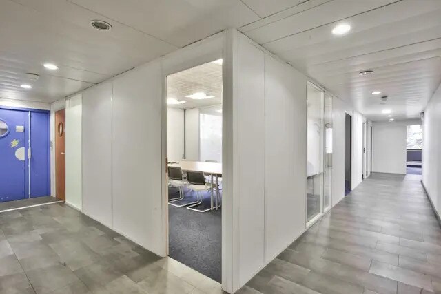 Bureau dans Saint-Cloud à louer - Photo de l’immeuble – Image 3 sur 9