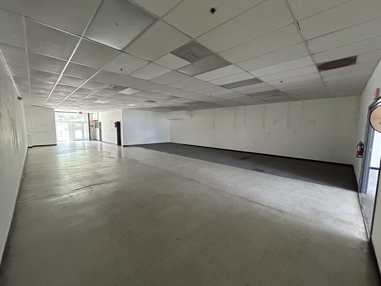 3001-3015 Mountain Rd, Pasadena, MD à louer - Photo de l’immeuble – Image 3 sur 8