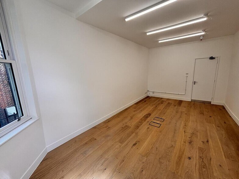 30 Vyner St, Londres à louer - Photo de l’immeuble – Image 3 sur 6