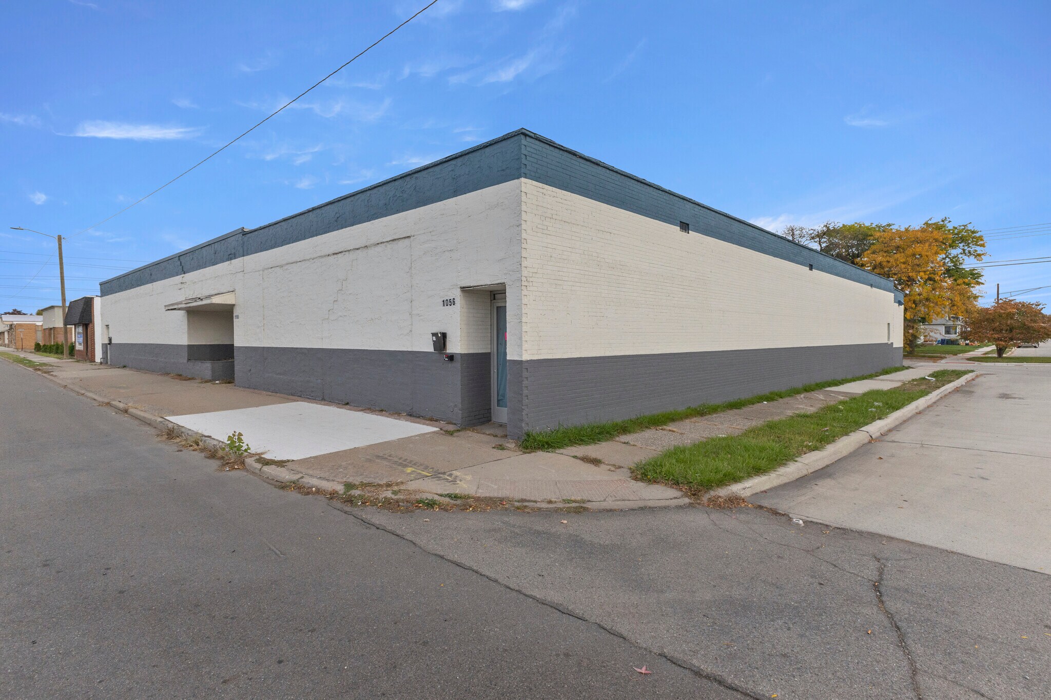 1056-1060 Southfield Rd, Lincoln Park, MI à louer Photo de l’immeuble– Image 1 sur 23