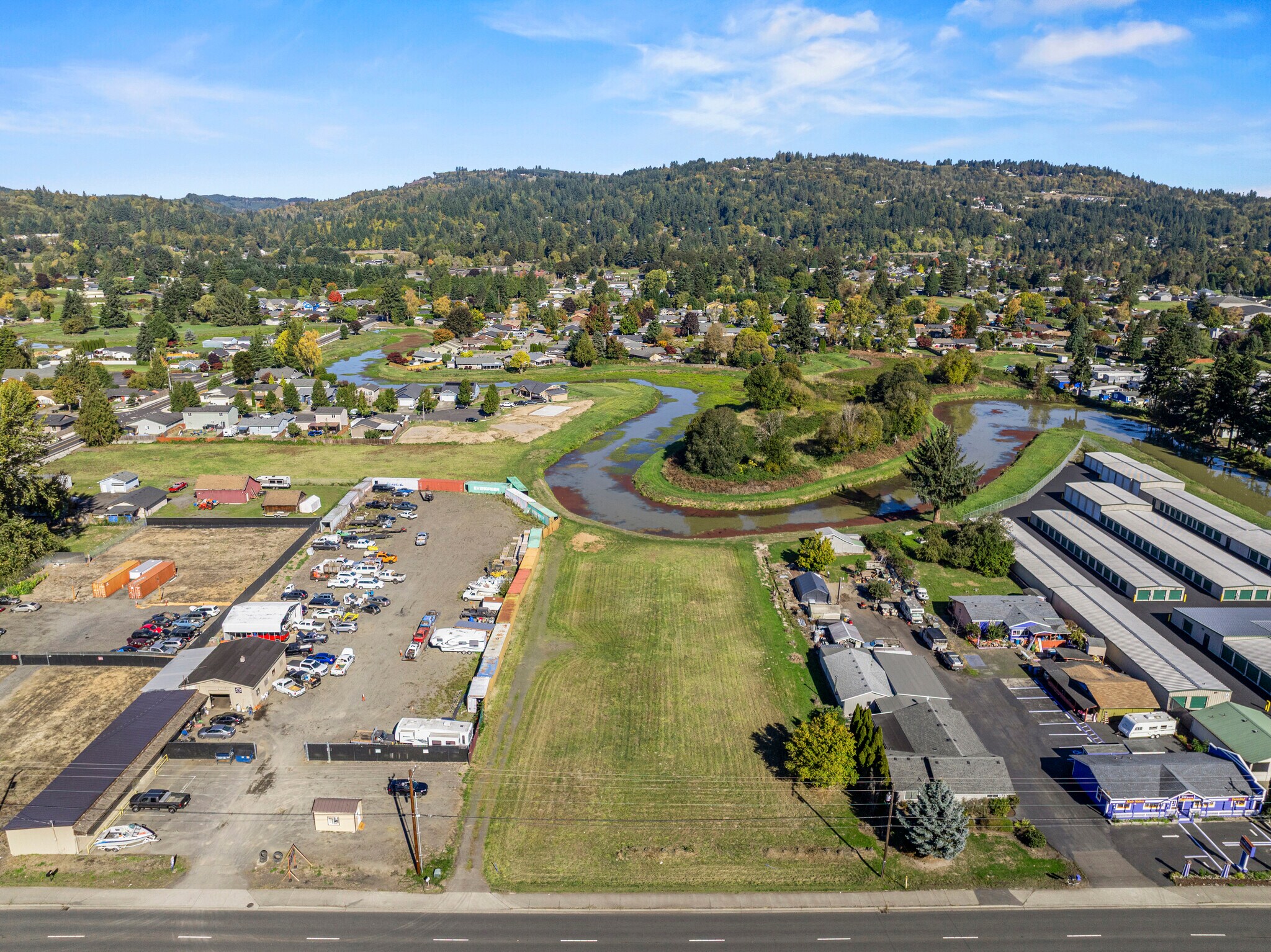 4504 Ocean Beach Hwy, Longview, WA à vendre Photo de l’immeuble– Image 1 sur 13