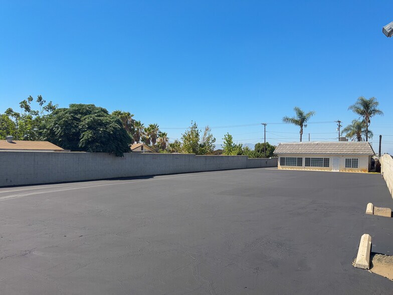 10051 Mission Blvd, Jurupa Valley, CA à louer - Photo de l’immeuble – Image 1 sur 44