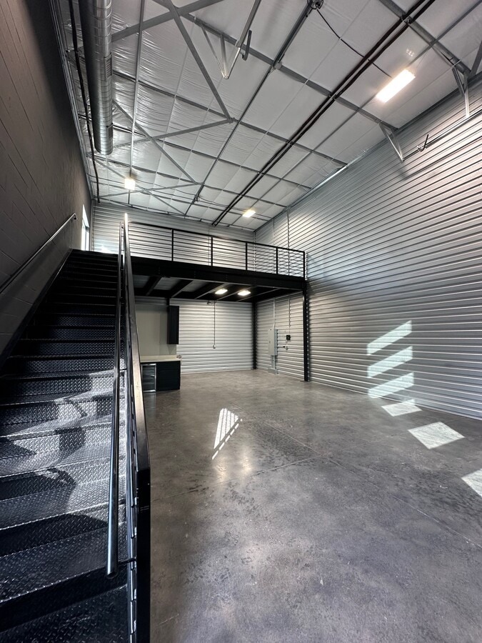 529 SH 46 E, Boerne, TX 78006 - Lot B01 -  - Photo intérieure - Image 1 of 10