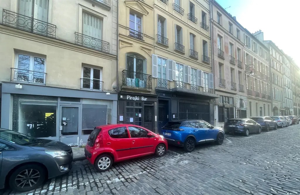 Local commercial dans Versailles à louer Photo de l’immeuble– Image 1 sur 6