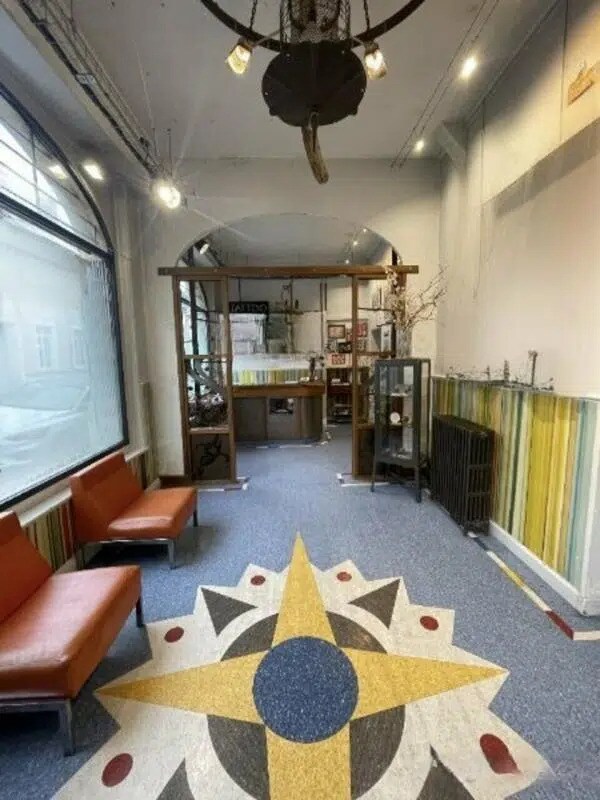 Local commercial dans Reims à louer Photo de l’immeuble– Image 1 sur 7