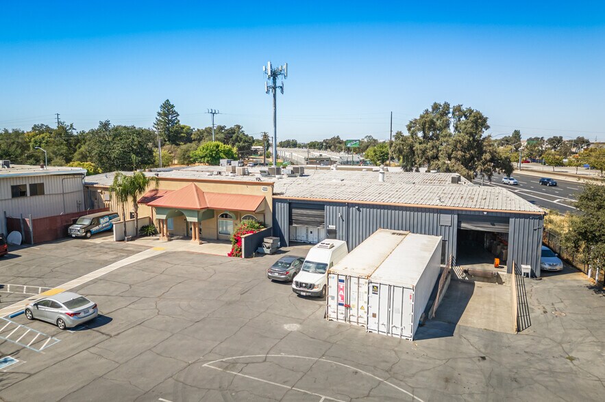 3325-3327 Longview Dr, Sacramento, CA à vendre - Photo de l’immeuble – Image 3 sur 9
