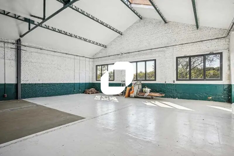 Local d’activités dans Épinay-sur-Seine à louer - Photo de l’immeuble – Image 3 sur 11