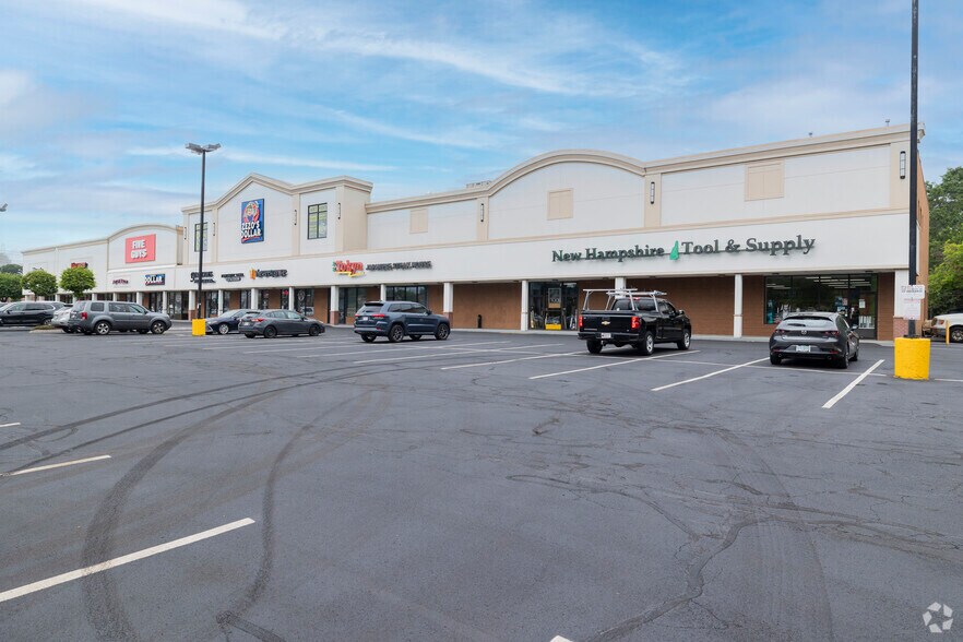 291-297 S Broadway, Salem, NH à louer - Photo de l’immeuble – Image 3 sur 3