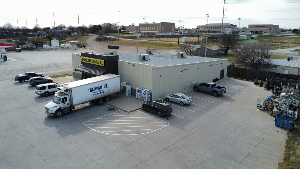405 N Minter Ave, Throckmorton, TX à vendre - Photo de l’immeuble – Image 3 sur 12