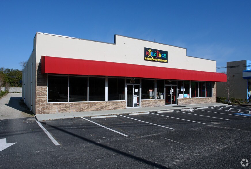 6303 N Kings Hwy, Myrtle Beach, SC à louer - Photo de l’immeuble – Image 2 sur 4