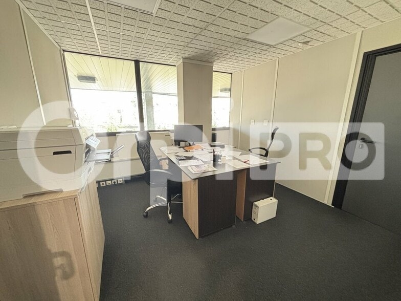 Bureau dans Compiègne à louer - Photo intérieure – Image 2 sur 5