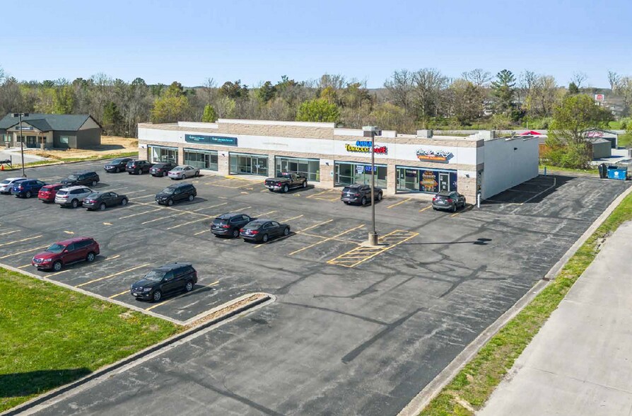 1000 Leigh Ave, Anna, IL à vendre - Photo de l’immeuble – Image 2 sur 4