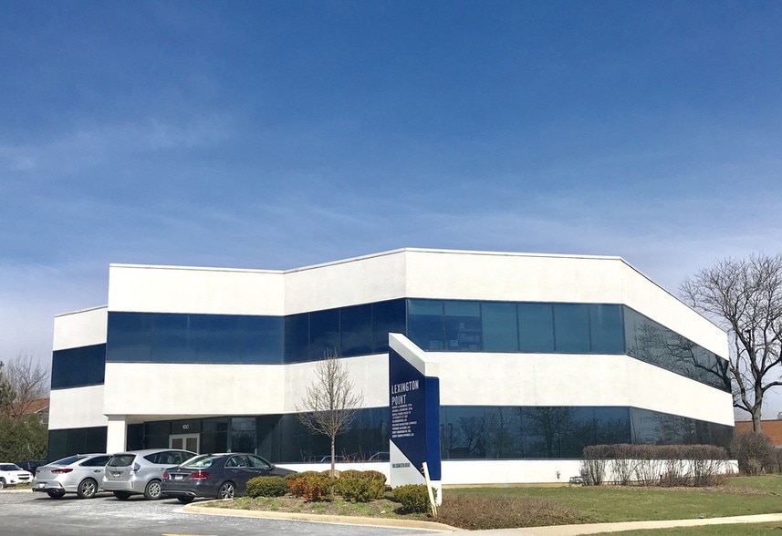 100 Lexington Dr, Buffalo Grove, IL à louer - Photo principale – Image 2 sur 4