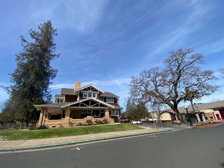 1508 Main St, Saint Helena, CA à vendre - Photo de l’immeuble – Image 3 sur 84