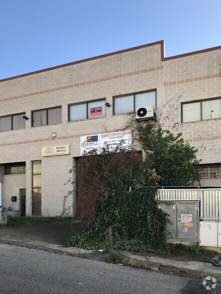 Avenida de los Reyes, 11, Colmenar Viejo, Madrid à vendre - Photo de l’immeuble – Image 2 sur 7