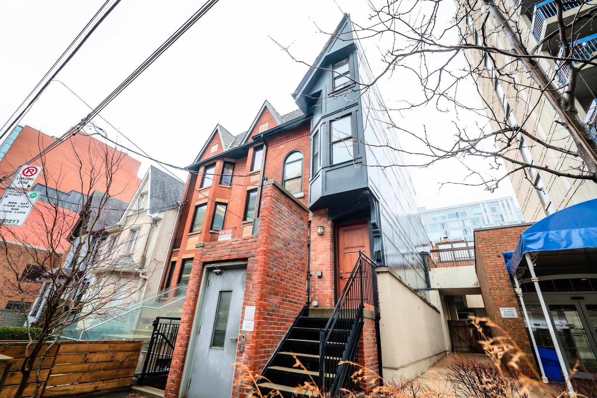 54 1/2 Saint Patrick St, Toronto, ON à louer Photo principale– Image 1 sur 4