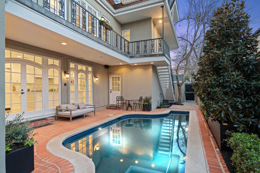 1810 W 35th St, Austin, TX à vendre - Photo de l’immeuble – Image 2 sur 114