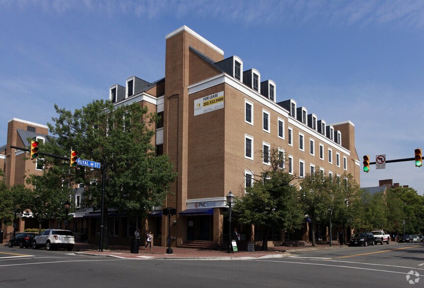 121 N Pitt St, Alexandria, VA à louer - Photo de l’immeuble – Image 3 sur 9
