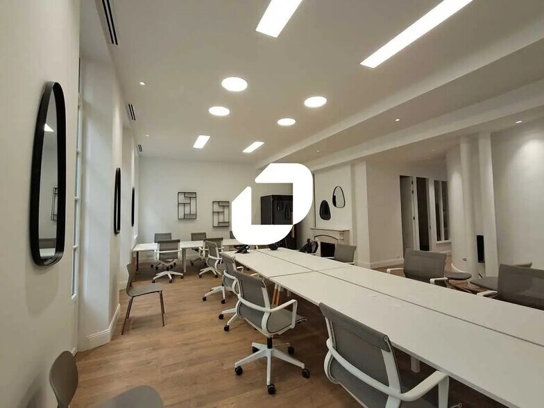 Bureau dans Bordeaux à louer - Photo de l’immeuble – Image 3 sur 9
