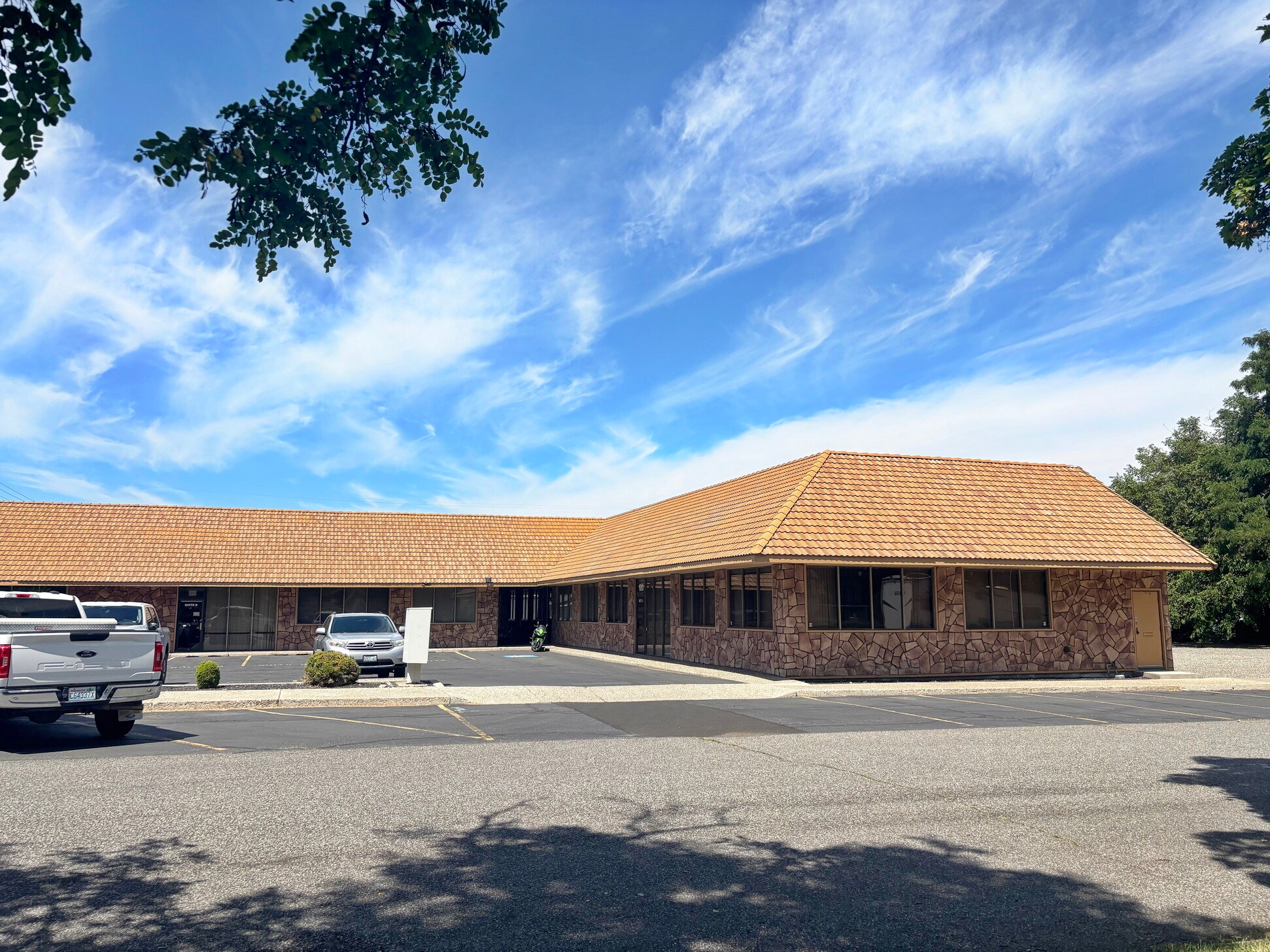 100 N Fruitland St, Kennewick, WA à louer Photo intérieure– Image 1 sur 17