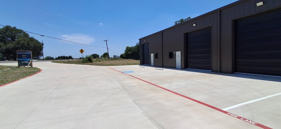 5988 TX 34, Quinlan, TX à louer - Photo de l’immeuble – Image 3 sur 7