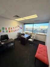 2755-2795 E Desert Inn Rd, Las Vegas, NV à louer Photo intérieure– Image 1 sur 1