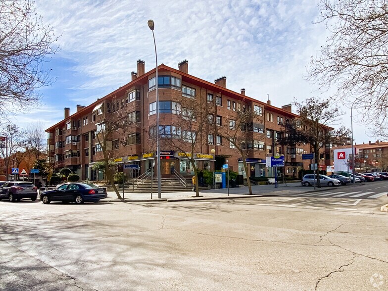 Avenida de Viñuelas, 52, Tres Cantos, Madrid à louer - Photo de l’immeuble – Image 1 sur 2