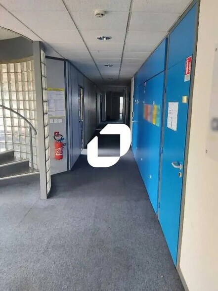 Bureau dans Bruges à vendre - Photo de l’immeuble – Image 3 sur 12