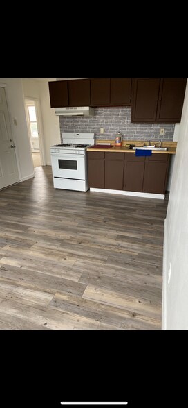 142-144 Oak St, New Britain, CT à vendre - Photo de l’immeuble – Image 3 sur 8