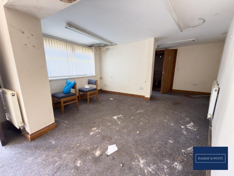 57 New Rd, Swansea à vendre - Photo de l’immeuble – Image 2 sur 15