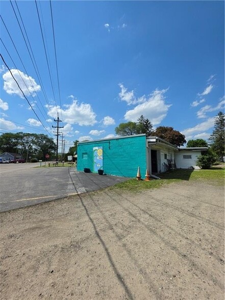 1874 Grand Central Ave, Horseheads, NY à vendre - Photo de l’immeuble – Image 2 sur 7