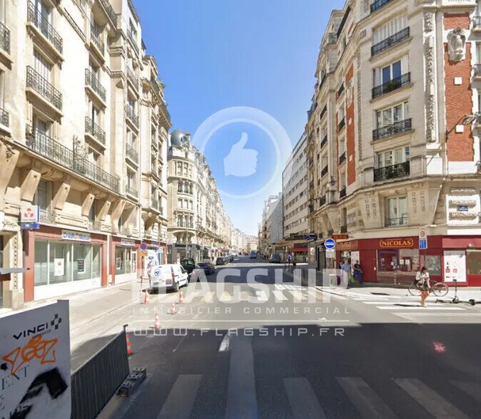 Local commercial dans Paris à louer - Photo de l’immeuble – Image 2 sur 2