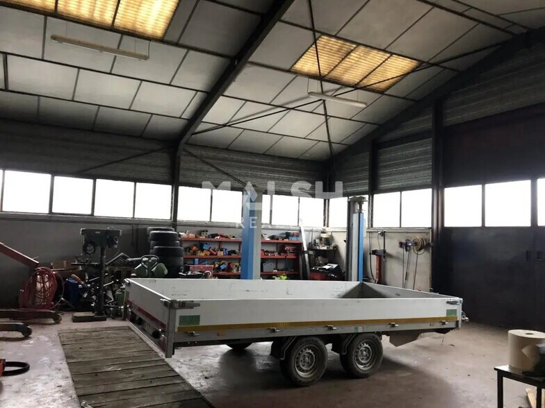 Local d'activités dans Coise à vendre - Photo intérieure – Image 2 sur 10