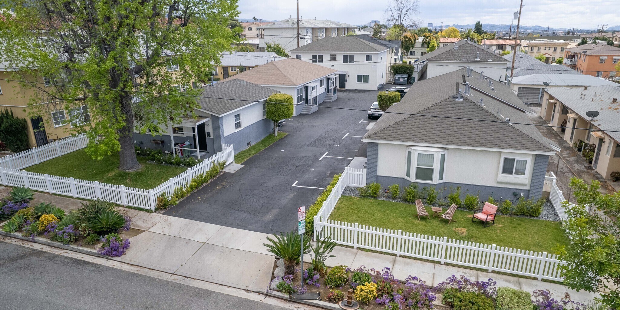 240-260 E Providencia Ave, Burbank, CA à vendre Photo de l’immeuble– Image 1 sur 79