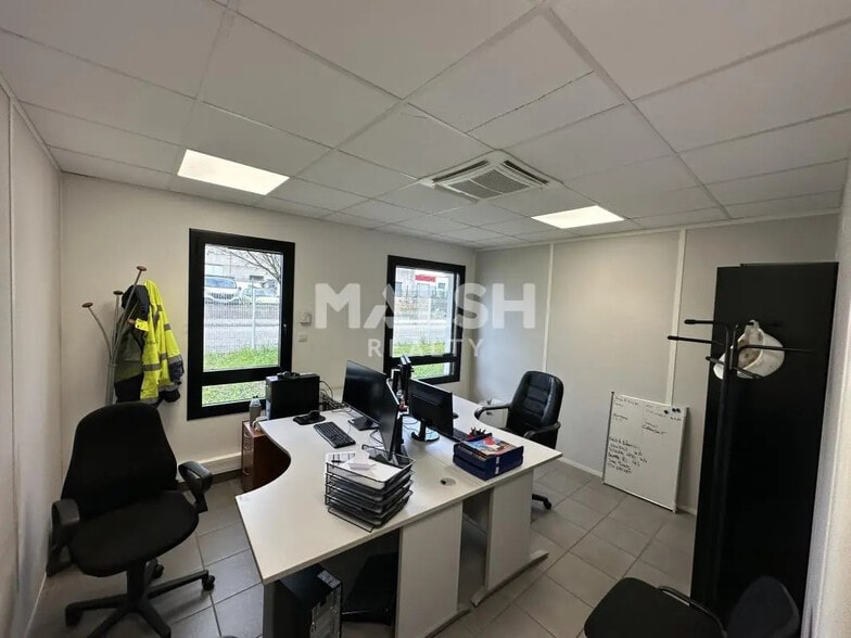 Local d’activités dans Mions à louer - Photo intérieure – Image 3 sur 7