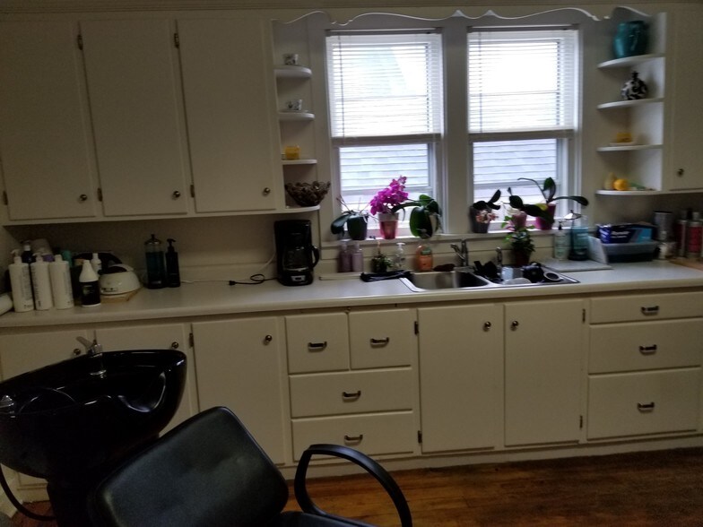 114 N 7th St, Grand Haven, MI à vendre - Photo de l’immeuble – Image 2 sur 10